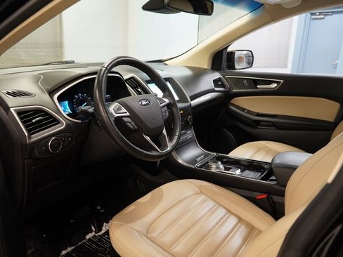 Used 2019 Ford Edge SEL w/ Equipment Group 201A image 6