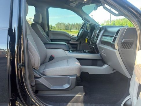 Used 2022 Ford F250 XLT w/ XLT Premium Package AWD/4WD image 19