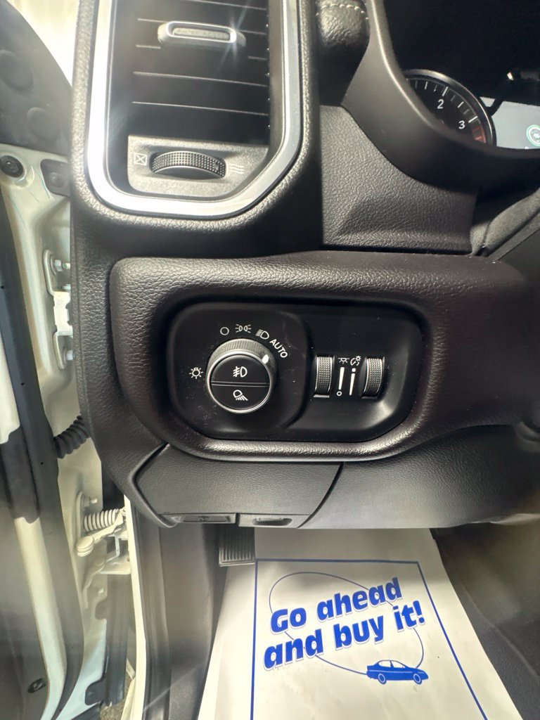 Used 2024 RAM 2500 Laramie w/ Sport Appearance Package AWD/4WD image 25
