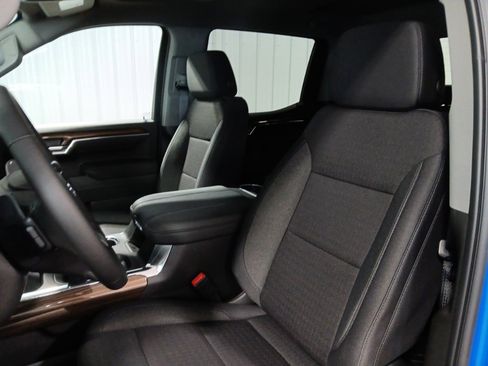 New 2026 Chevrolet Silverado 1500 LT Trail Boss w/ Dark Appearance Package image 5