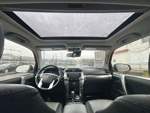 Certified 2022 Toyota 4Runner SR5 Premium w/ Moonroof Package image 17