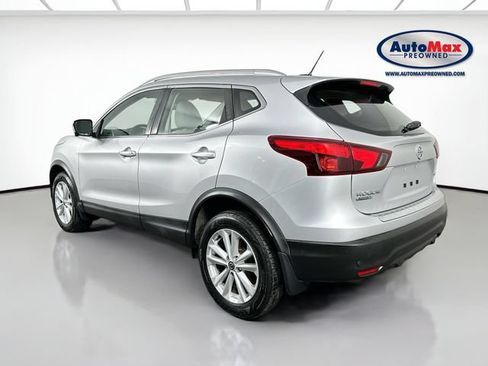 Used 2019 Nissan Rogue Sport SV w/ Technology Package AWD/4WD image 5