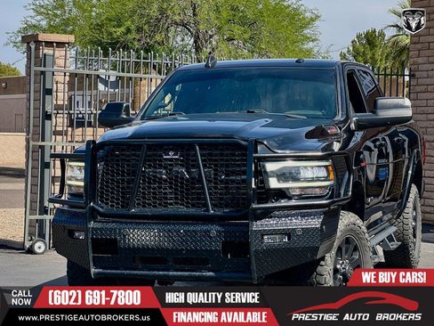 Used 2020 RAM 2500 Laramie w/ Night Edition AWD/4WD image 5