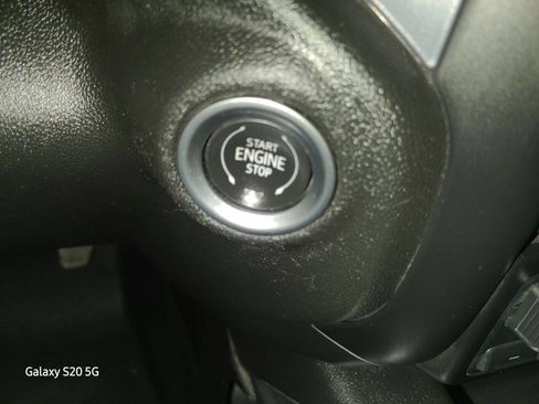 Used 2020 GMC Sierra 1500 Elevation w/ Elevation Value Package image 33