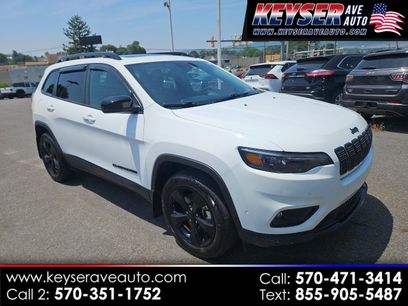 Used 2023 Jeep Cherokee Altitude Lux w/ Lux Elite Package