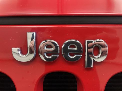 Used 2014 Jeep Wrangler Sport w/ Quick Order Package 24S AWD/4WD image 23