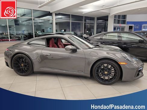 Used 2022 Porsche 911 Carrera 4 GTS AWD/4WD image 5