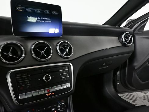 Certified 2019 Mercedes-Benz GLA 250 4MATIC image 13