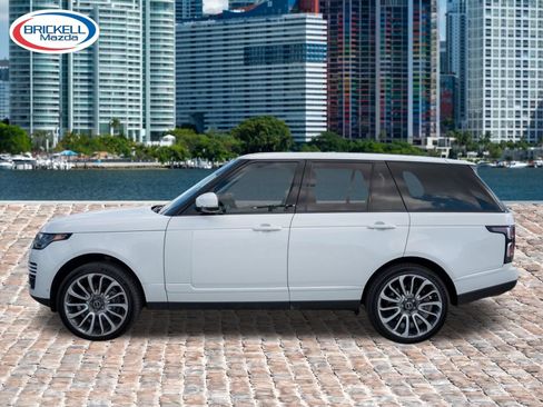 Used 2018 Land Rover Range Rover Supercharged AWD/4WD image 11