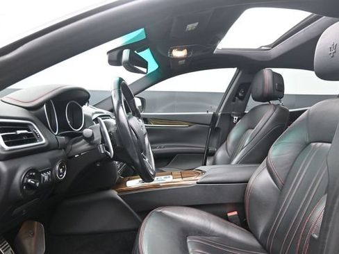 Used 2015 Maserati Ghibli S Q4 AWD/4WD image 17