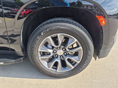 Used 2023 Chevrolet Tahoe LT w/ Luxury Package RWD image 10
