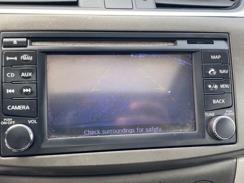 Used 2013 Nissan Sentra SV w/ Premium Pkg FWD image 20