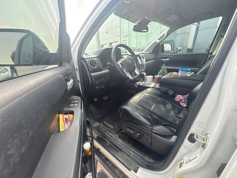 Used 2020 Toyota Tundra SR5 w/ SR5 Upgrade Package AWD/4WD image 12