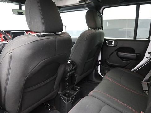 Used 2023 Jeep Wrangler Unlimited Rubicon AWD/4WD image 18