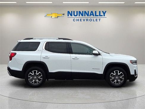 Certified 2023 GMC Acadia SLE w/ Driver Convenience Package image 6