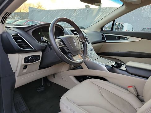 Certified 2020 Lincoln Nautilus Premier w/ Equipment Group 101A image 20