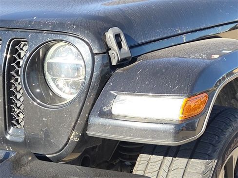 Used 2021 Jeep Wrangler Unlimited Sahara image 11