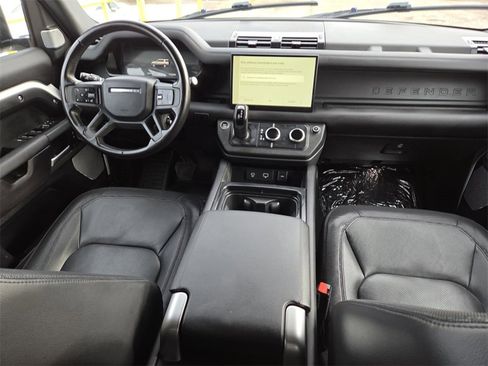 Used 2024 Land Rover Defender 130 X-Dynamic SE image 19
