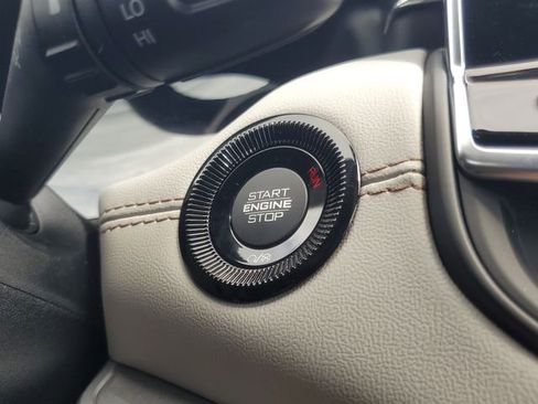 New 2026 Jeep Compass Limited image 26