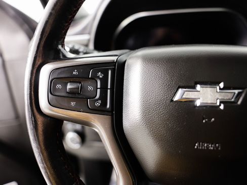 Used 2022 Chevrolet Suburban RST w/ Luxury Package image 36