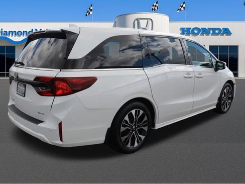 Used 2025 Honda Odyssey Elite image 6