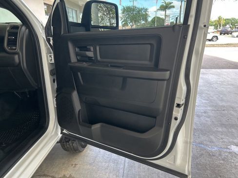 Used 2025 RAM 3500 Tradesman AWD/4WD image 28