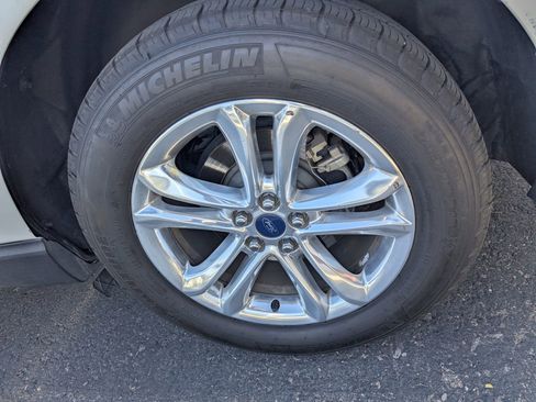 Used 2018 Ford Edge SEL w/ Equipment Group 201A FWD image 7