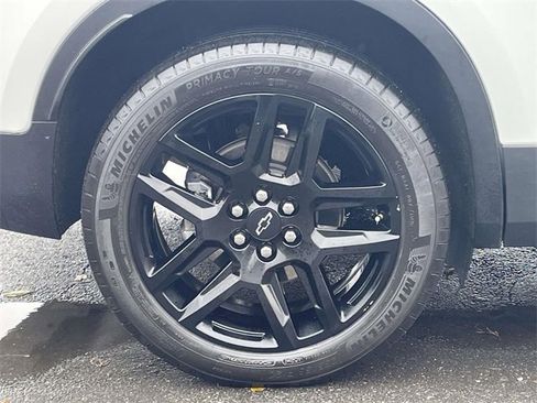 Used 2023 Chevrolet Blazer LT w/ LPO, Black Grille Bar Package image 7