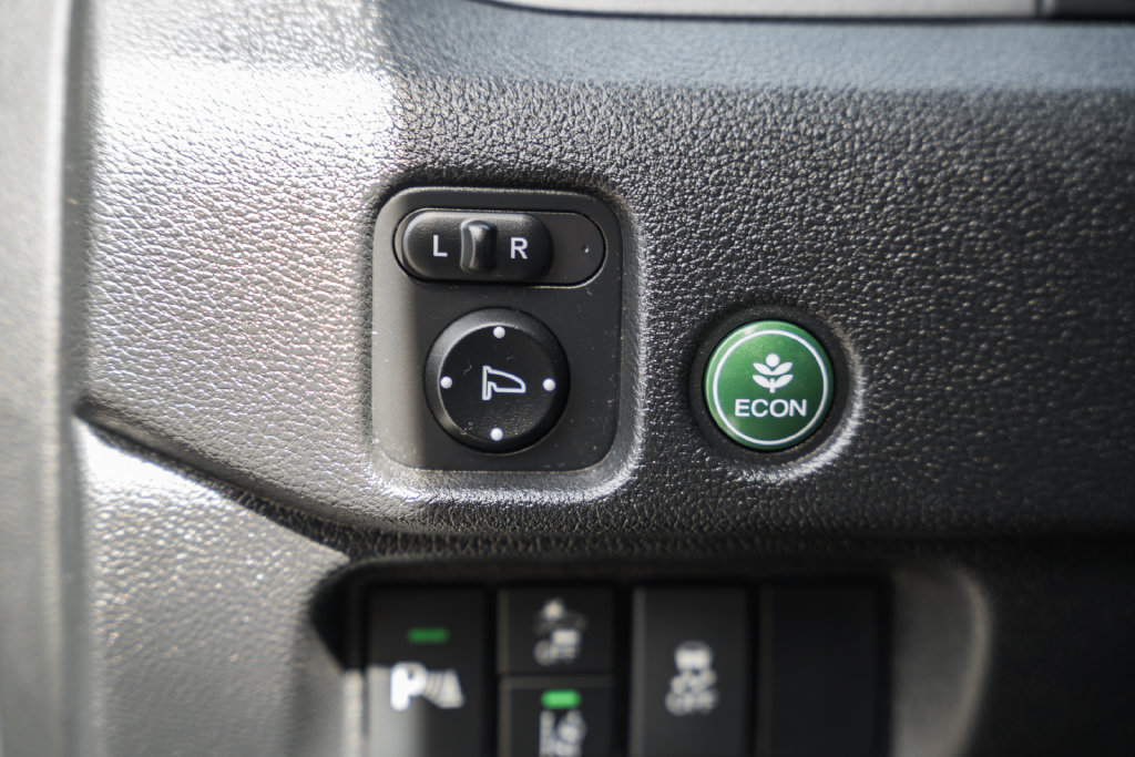 Certified 2025 Honda Passport EX-L image 45