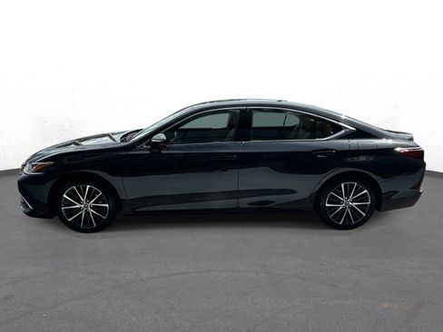 Used 2025 Lexus ES 350 w/ Premium Package FWD image 6