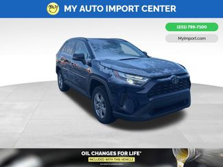 Used 2022 Toyota RAV4 XLE w/ Convenience Package video 1