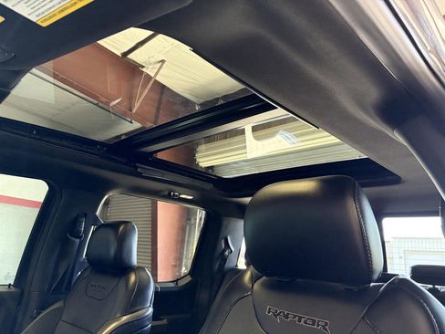 Used 2019 Ford F150 Raptor w/ Equipment Group 802A Luxury image 15