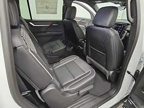 New 2026 GMC Acadia Denali w/ Super Cruise Package image 39