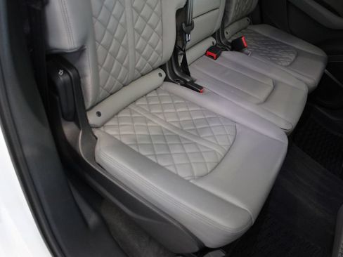 Used 2021 Audi SQ7 Premium Plus w/ Driver Assistance Package AWD/4WD image 26