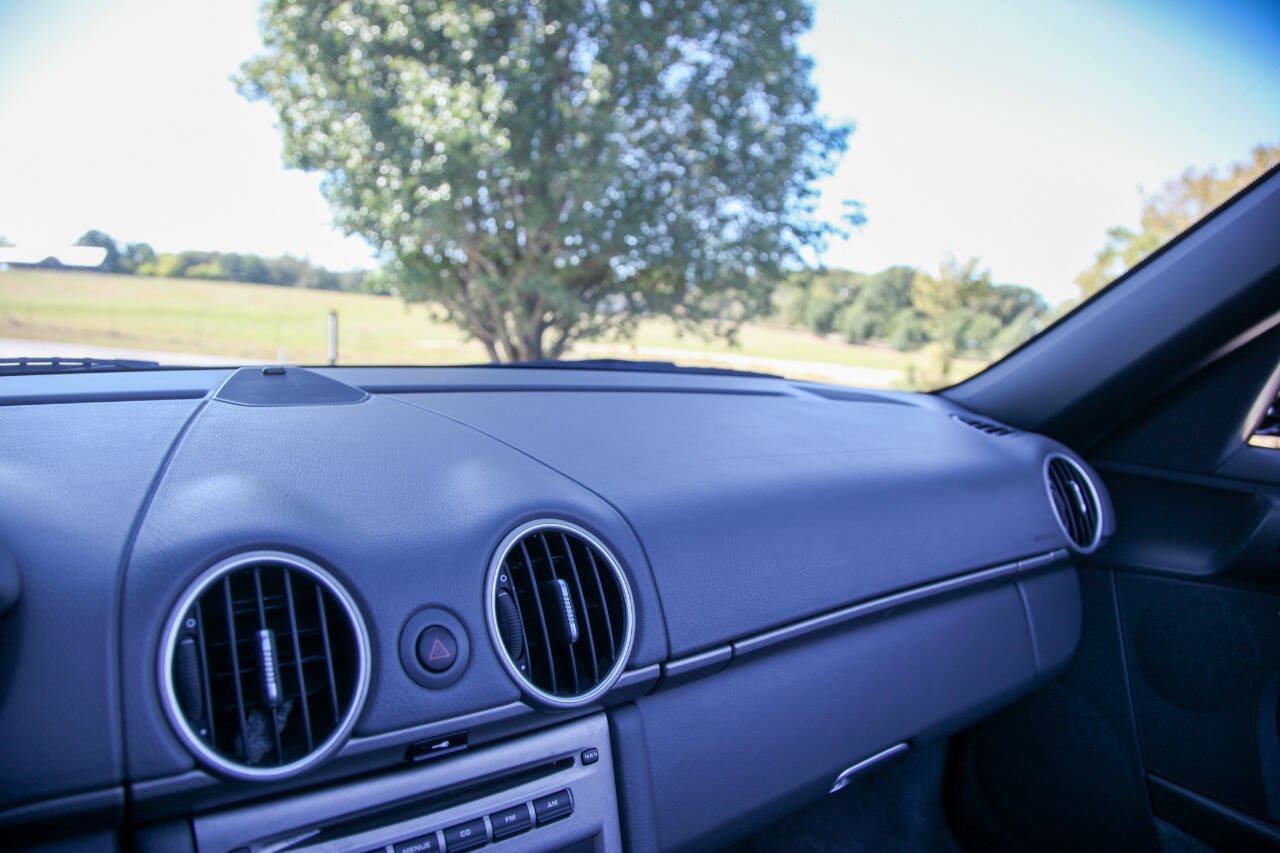 Used 2005 Porsche Boxster RWD image 34