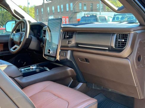 Used 2022 Ford Expedition King Ranch image 22