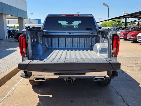 New 2026 GMC Sierra 1500 SLT w/ X31 Off-Road Package AWD/4WD image 48