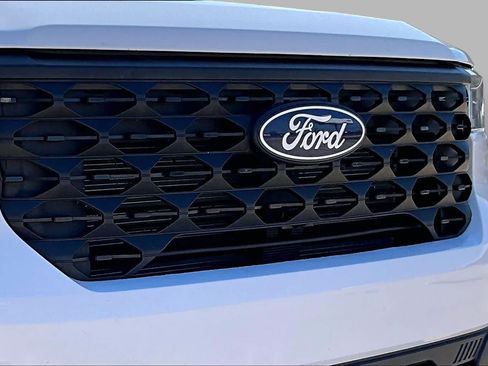 Used 2025 Ford Maverick XL FWD image 27