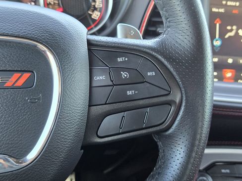 Used 2022 Dodge Challenger R/T w/ Plus Package image 27