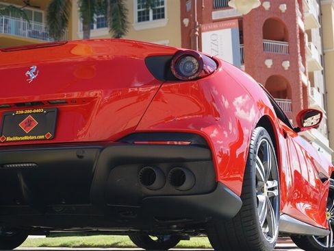 Used 2022 Ferrari Portofino M RWD image 43