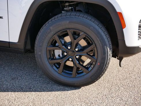 New 2025 Jeep Grand Cherokee Laredo image 52