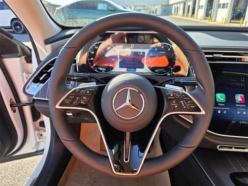 New 2026 Mercedes-Benz E 350 4MATIC Sedan image 16