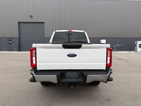 Used 2024 Ford F250 XLT AWD/4WD image 4