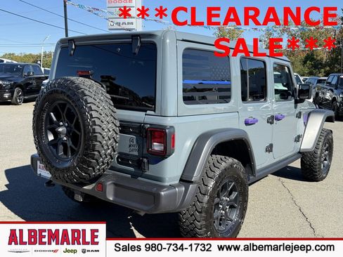 Used 2024 Jeep Wrangler Willys image 3