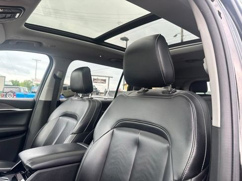 Used 2023 Jeep Grand Cherokee L Limited AWD/4WD image 25