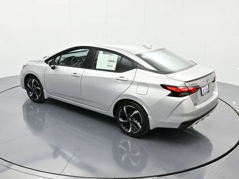 New 2025 Nissan Versa SR w/ Trunk Package FWD image 32
