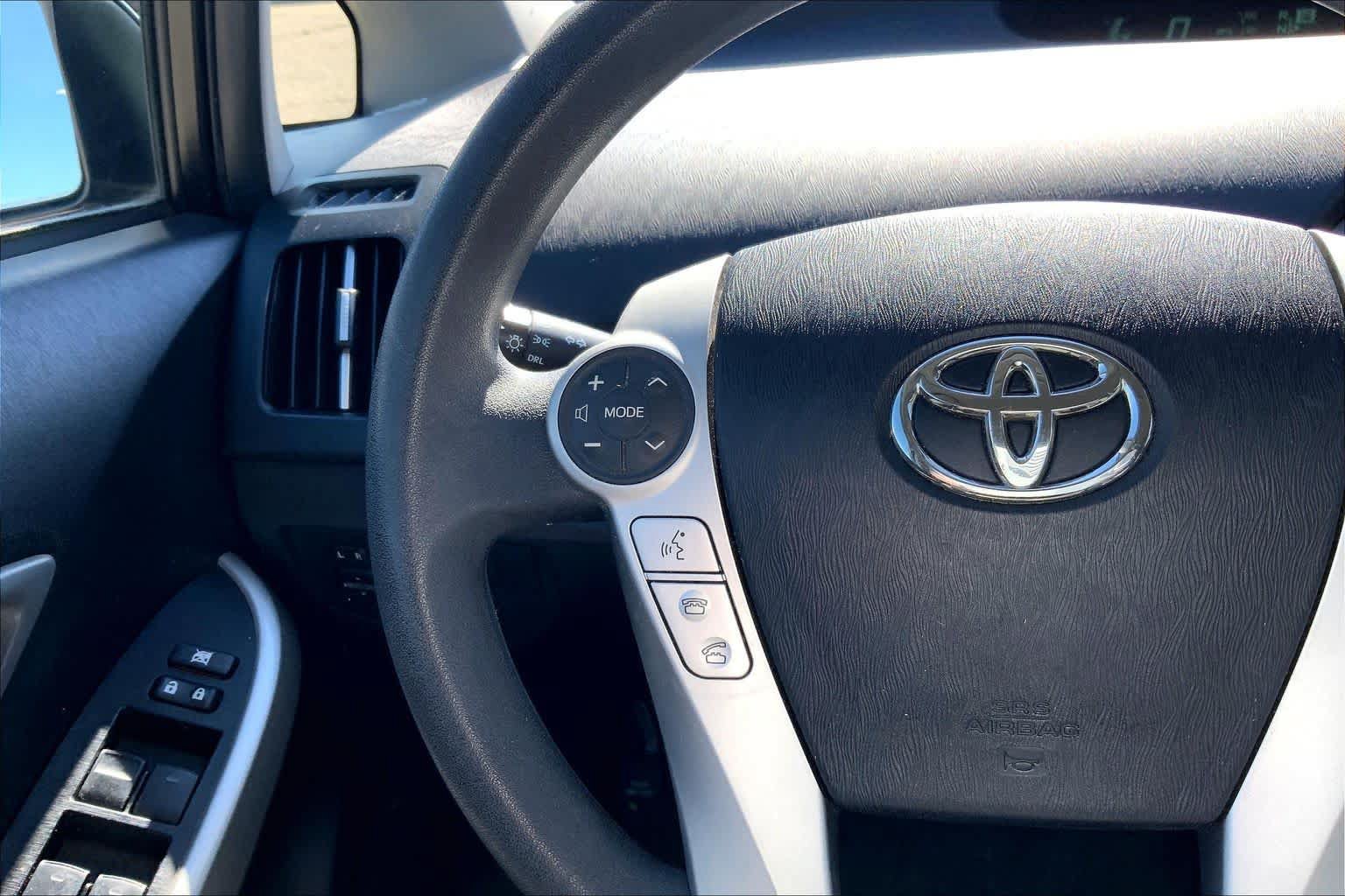 Used 2014 Toyota Prius Three FWD image 23