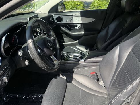 Used 2015 Mercedes-Benz C 300 4MATIC Sedan image 11