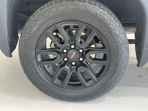 Used 2024 GMC Sierra 1500 Elevation AWD/4WD image 10