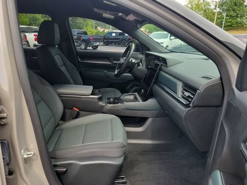 Used 2026 GMC Terrain AT4 AWD/4WD image 24